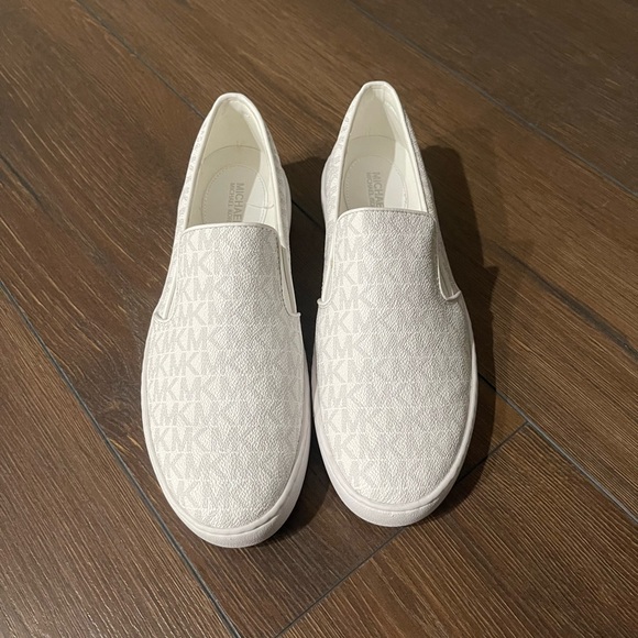 Keaton Slip on, Mini MK Logo Bright White Size 8. - Picture 1 of 3